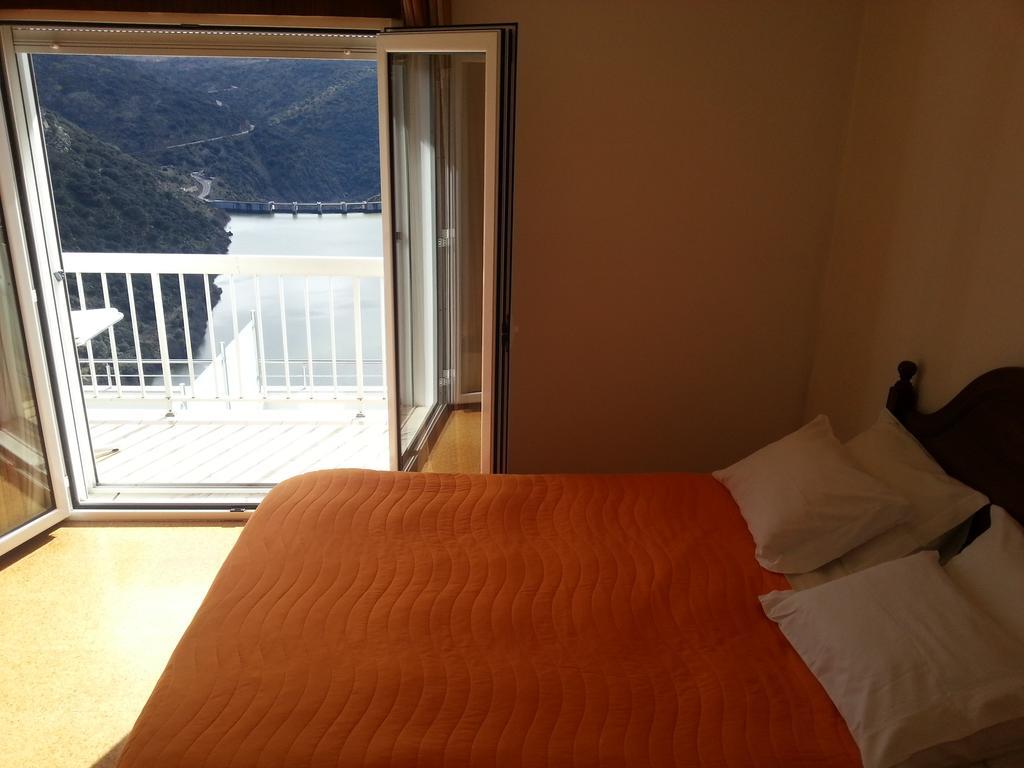 Pensao Vista Bela Hotel Miranda do Douro Szoba fotó