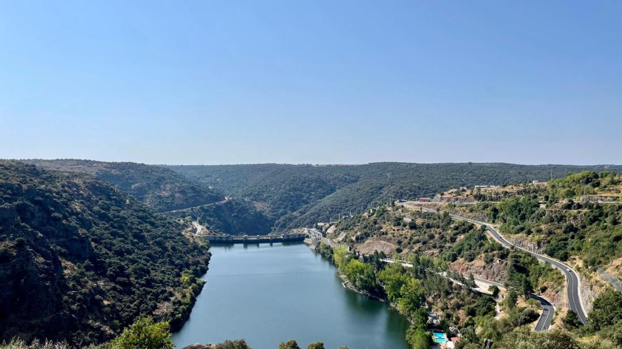 Pensao Vista Bela Hotel Miranda do Douro Kültér fotó