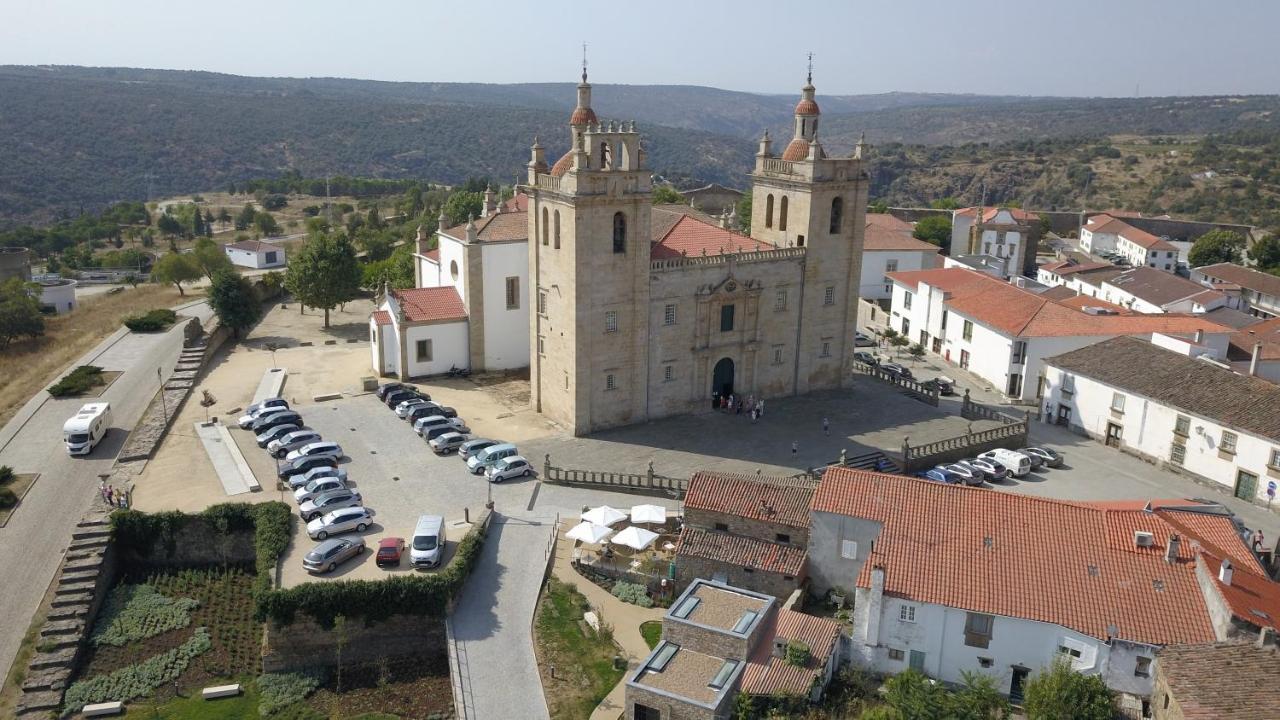 Pensao Vista Bela Hotel Miranda do Douro Kültér fotó